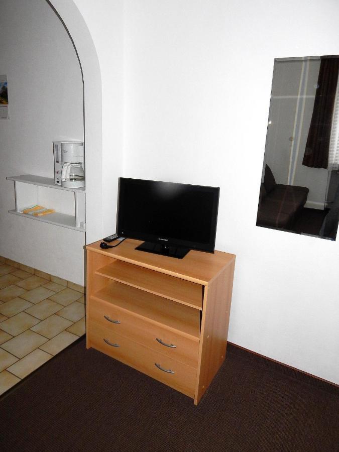 Pension Und Fewo Hohe Rhoen Gersfeld Exterior photo